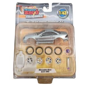 SUPER SLICKS Fully Loaded Mercedes-Benz SL55 Roadster Kit, Scale 1:43